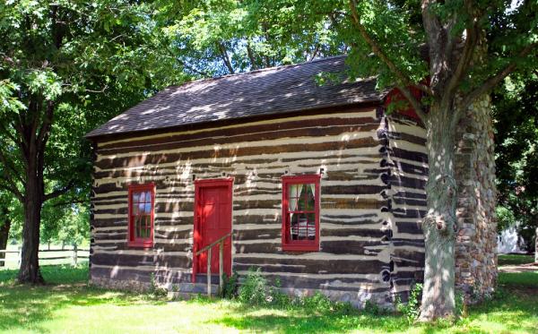 Foto de la cabaña de Peter Whitmer en Fayette, New York. Imagen a través de LDS Media Library